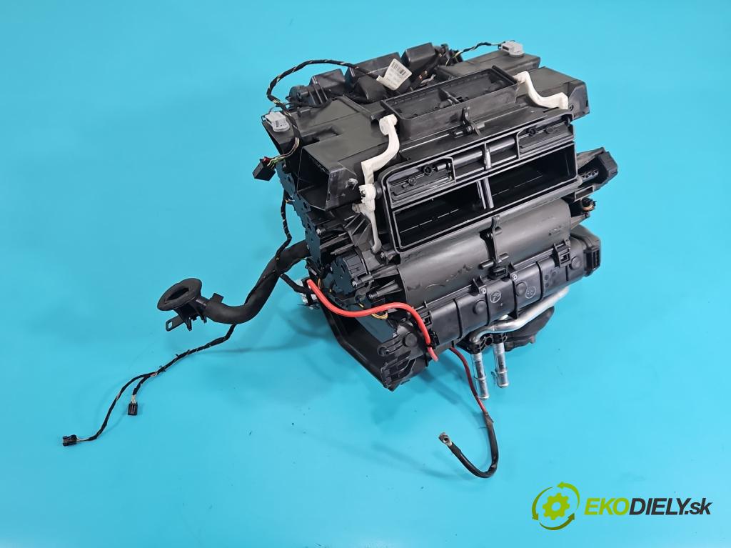 Audi A6 C7 2011-2018 3.0 tdi 204 hp automatic 150 kW 2967 cm3 4- radiátor 4G1820005L (Radiátor topení)