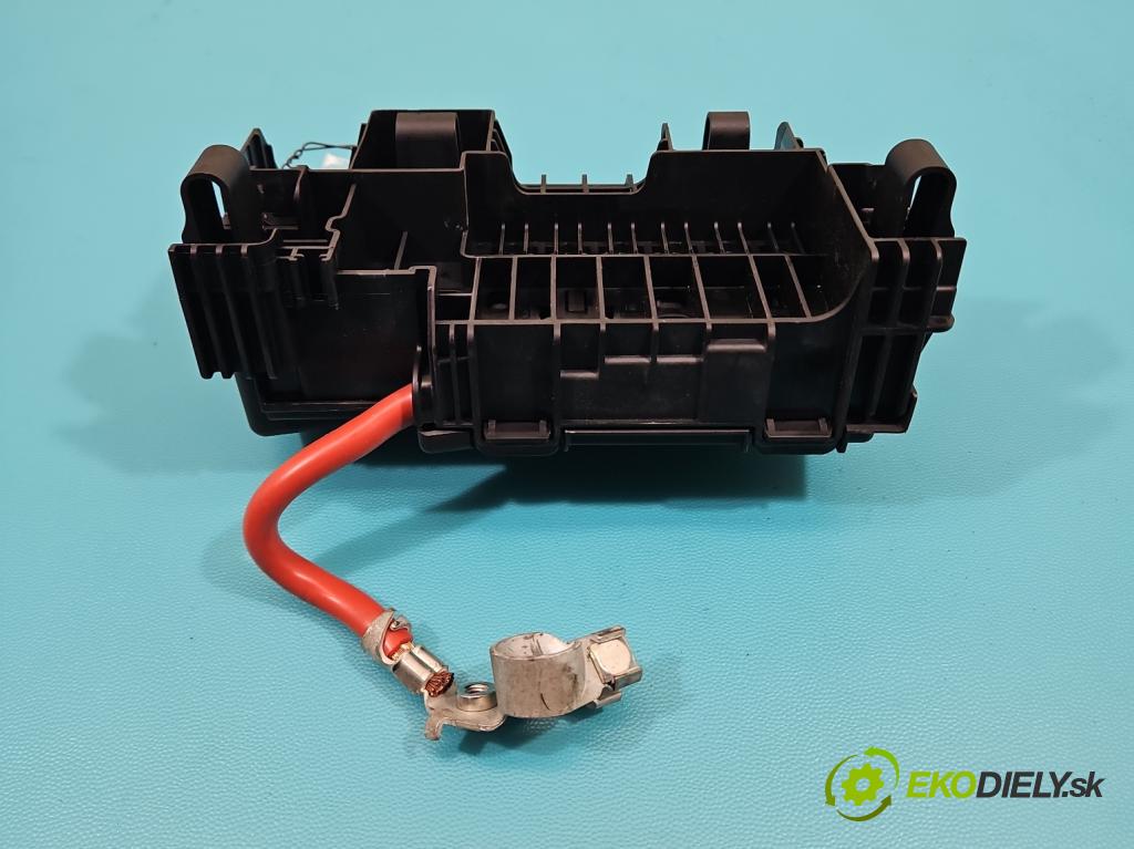 Opel Astra V  2015-2022 1.5 cdti 105 hp manual 77 kW 1496 cm3 5- skříňka pojistková 39116136 (Pojistková skříňka)