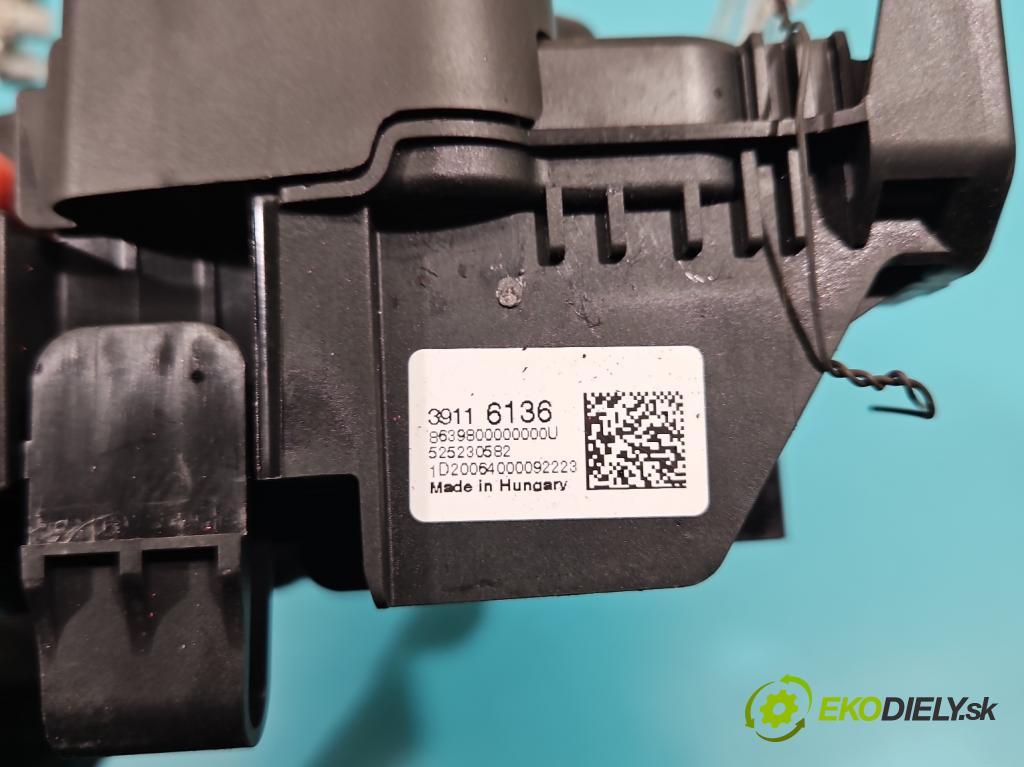 Opel Astra V  2015-2022 1.5 cdti 105 hp manual 77 kW 1496 cm3 5- skříňka pojistková 39116136 (Pojistková skříňka)