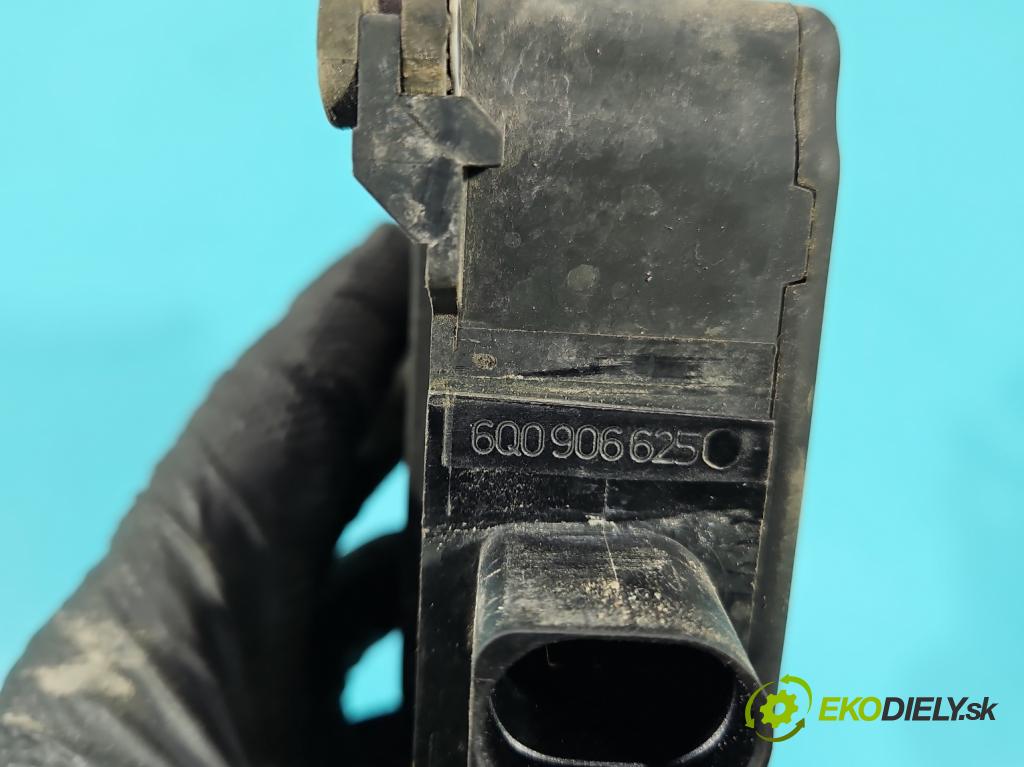 Seat Altea 2.0 tdi 140 HP automatic 103 kW 1968 cm3 5- ventil magnetické: 6Q0906625 (Ventil ostatné)