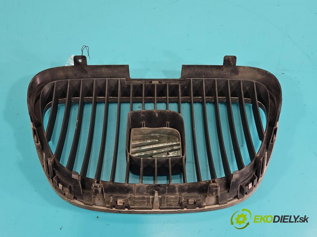 Seat Altea 2.0 tdi 140 hp automatic 103 kW 1968 cm3 5- mřížka 5P0853654