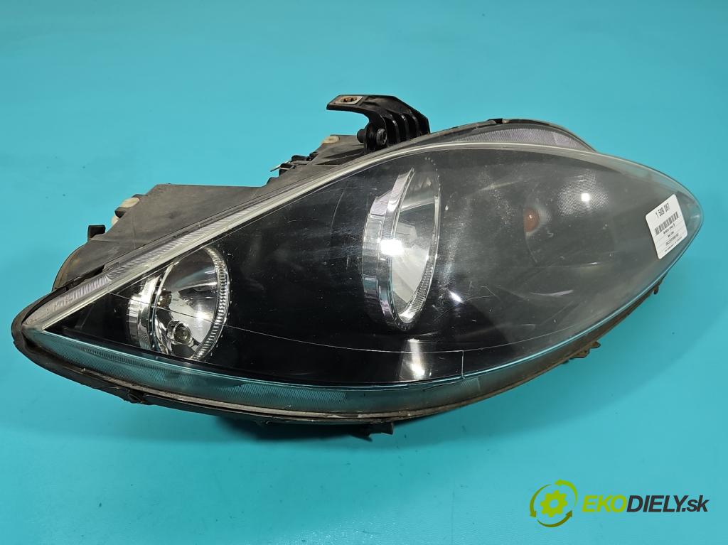 Seat Altea 2.0 tdi 140 HP automatic 103 kW 1968 cm3 5- Reflektor: pravý  (Svetlo predné pravé)