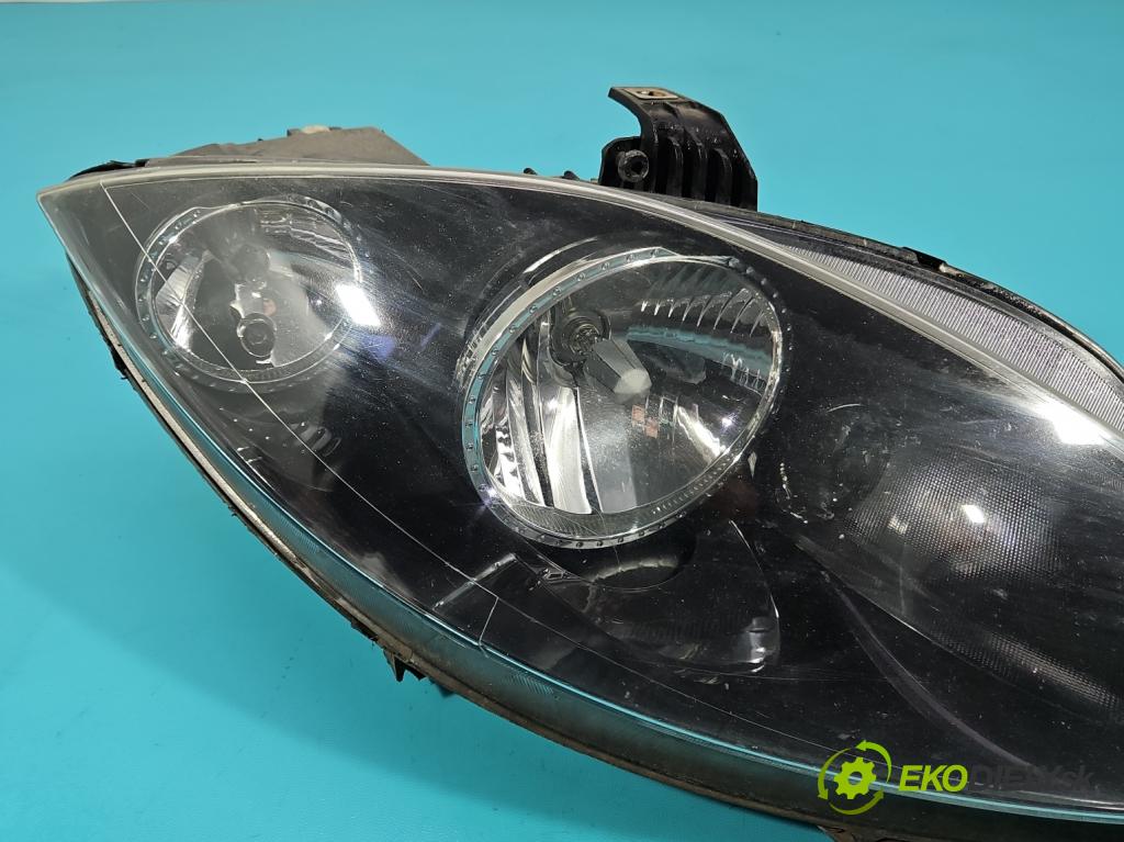 Seat Altea 2.0 tdi 140 HP automatic 103 kW 1968 cm3 5- Reflektor: pravý  (Svetlo predné pravé)