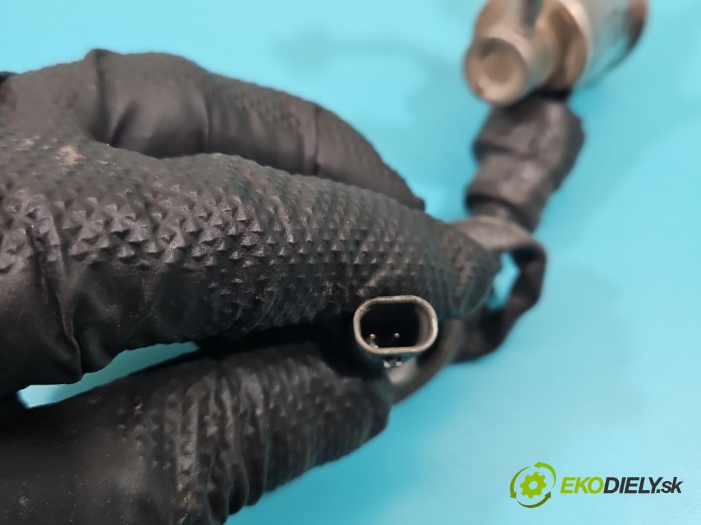 Opel Astra V  2015-2022 1.5 cdti 105 HP manual 77 kW 1496 cm3 5- vstrek 55485257 (Vstrekovač paliva)