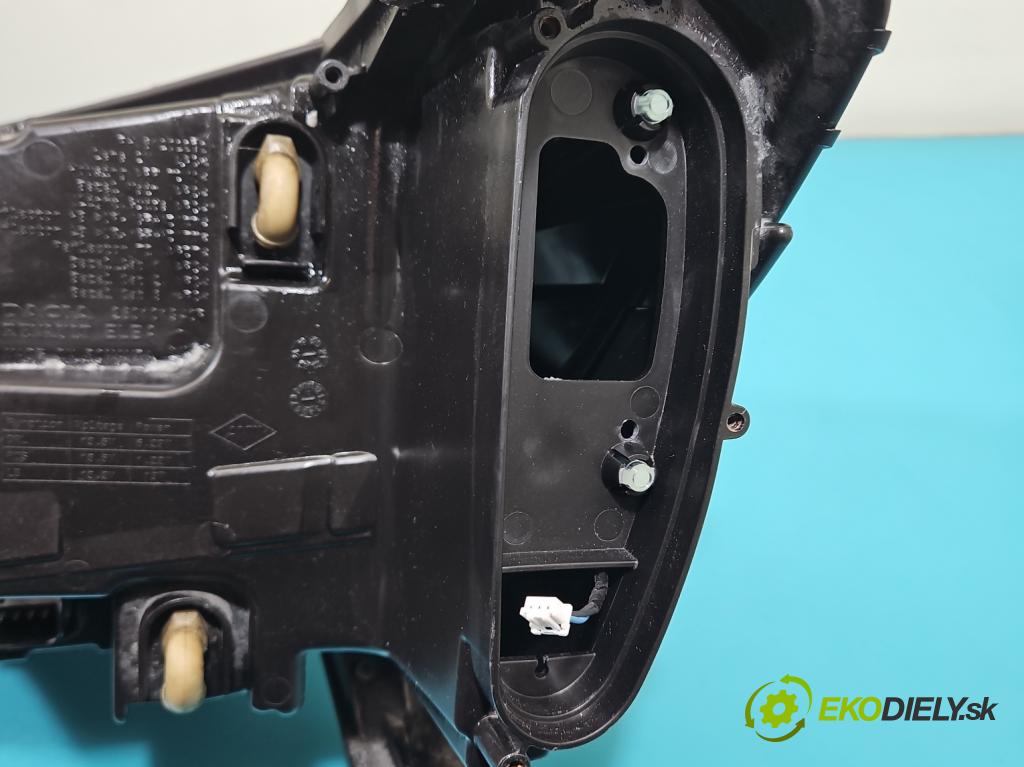 Dacia Sandero III 2020- 1.0 SCe: 480) 91 KM manual 67 kW 999 cm3 5- Reflektor: pravý 260101940R (Svetlo predné pravé)