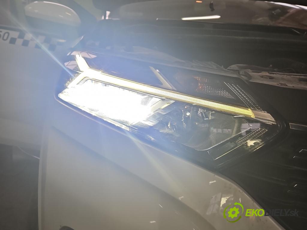 Dacia Sandero III 2020- 1.0 SCe: 480) 91 KM manual 67 kW 999 cm3 5- Reflektor: pravý 260101940R (Svetlo predné pravé)