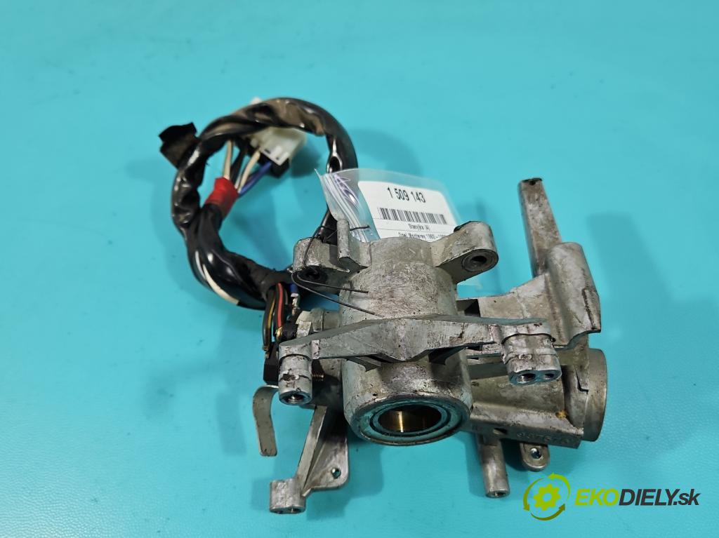 Opel Monterey 1992-1999 3.2 24V 177 HP manual 130 kW 3165 cm3 5- Spínačka 337576 (Spínacia skrinka)