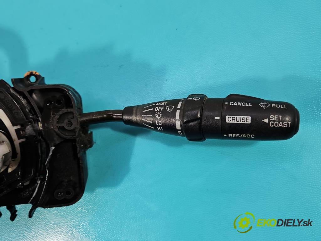 Opel Monterey 1992-1999 3.2 24V 177 HP manual 130 kW 3165 cm3 5- prepínač komplex:  (Prepínacie páčky pod volantom)