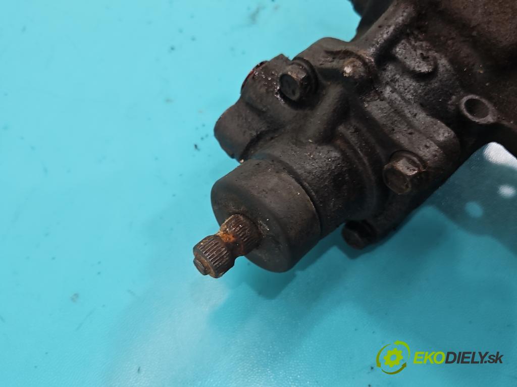 Opel Monterey 1992-1999 3.2 24V 177 HP manual 130 kW 3165 cm3 5- Ozubené kolo: volant