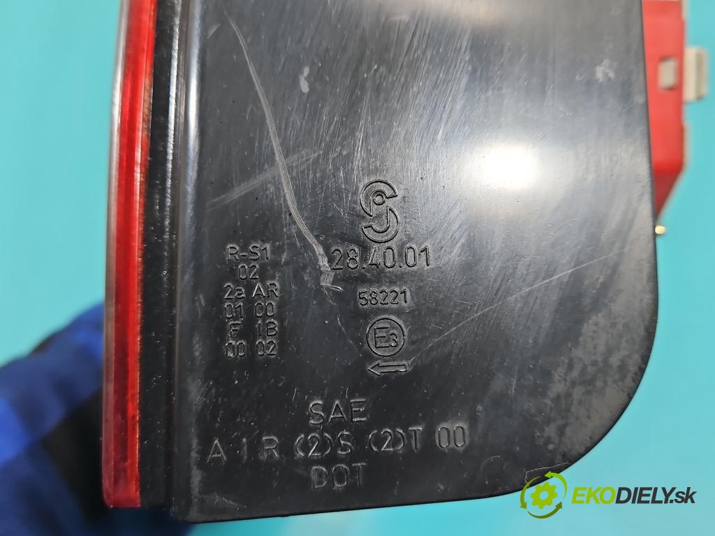 Vw Passat B5 1995-2005 1.9 tdi 101 HP manual 74 kW 1896 cm3 4- svetlo / reflektor zadné ľavé  (Kľučka dverí ostatné)