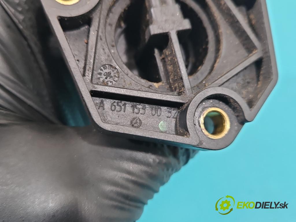 Mercedes E W212 2009-2016 2.2 CDI 136 HP automatic 100 kW 2143 cm3 5- snímač úroveň: oleja: A6511530032 (Snímač)