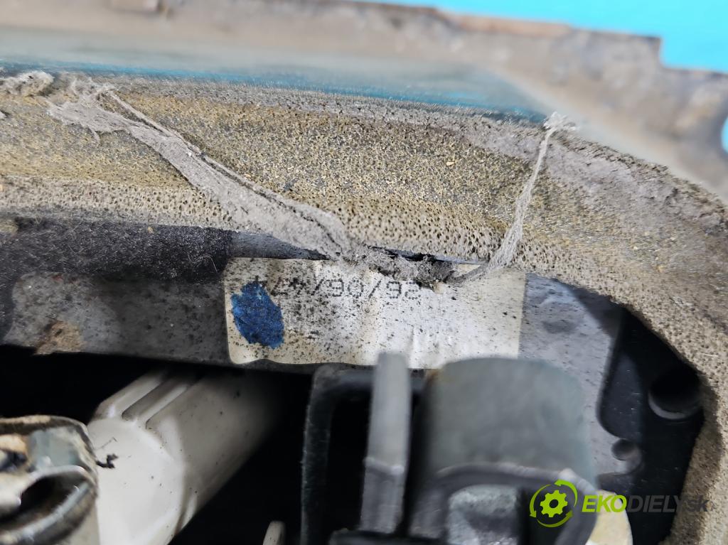 Vw Polo III 6N 1994-2001 1.4 mpi 60 HP manual 44 kW 1390 cm3 5- Páka: Změny: stupeň,rýchlosť  (Rýchlostná páka (kulisa))