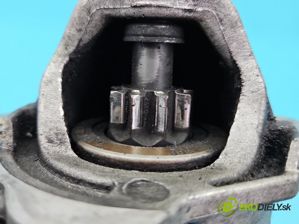 Audi A4 B5 1994-2001 1.6 8V 101 HP manual 74 kW 1595 cm3 4- štartér  (Štartér)