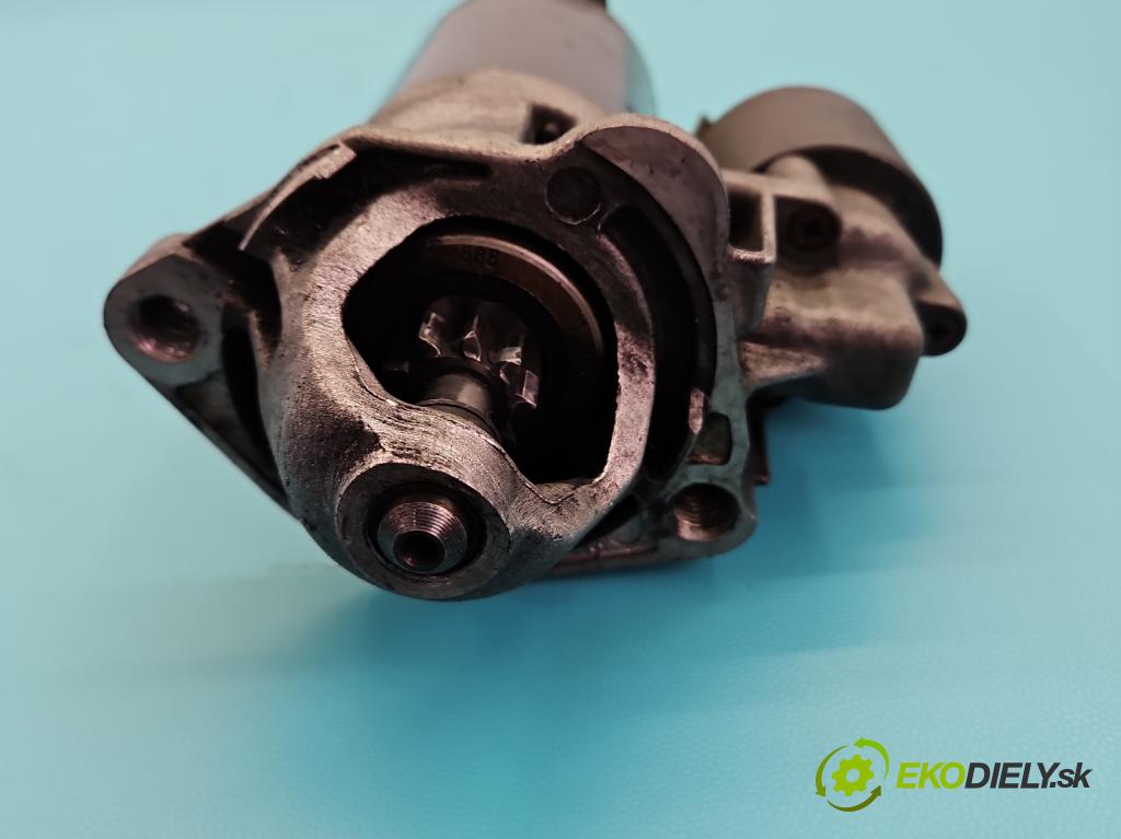 Audi A4 B5 1994-2001 1.6 8V 101 HP manual 74 kW 1595 cm3 4- štartér  (Štartér)