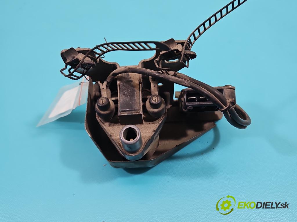 Audi A4 B5 1994-2001 1.6 8V 101 HP manual 74 kW 1595 cm3 4- cievka zapaľovacia  (Zapaľovacia cievka)