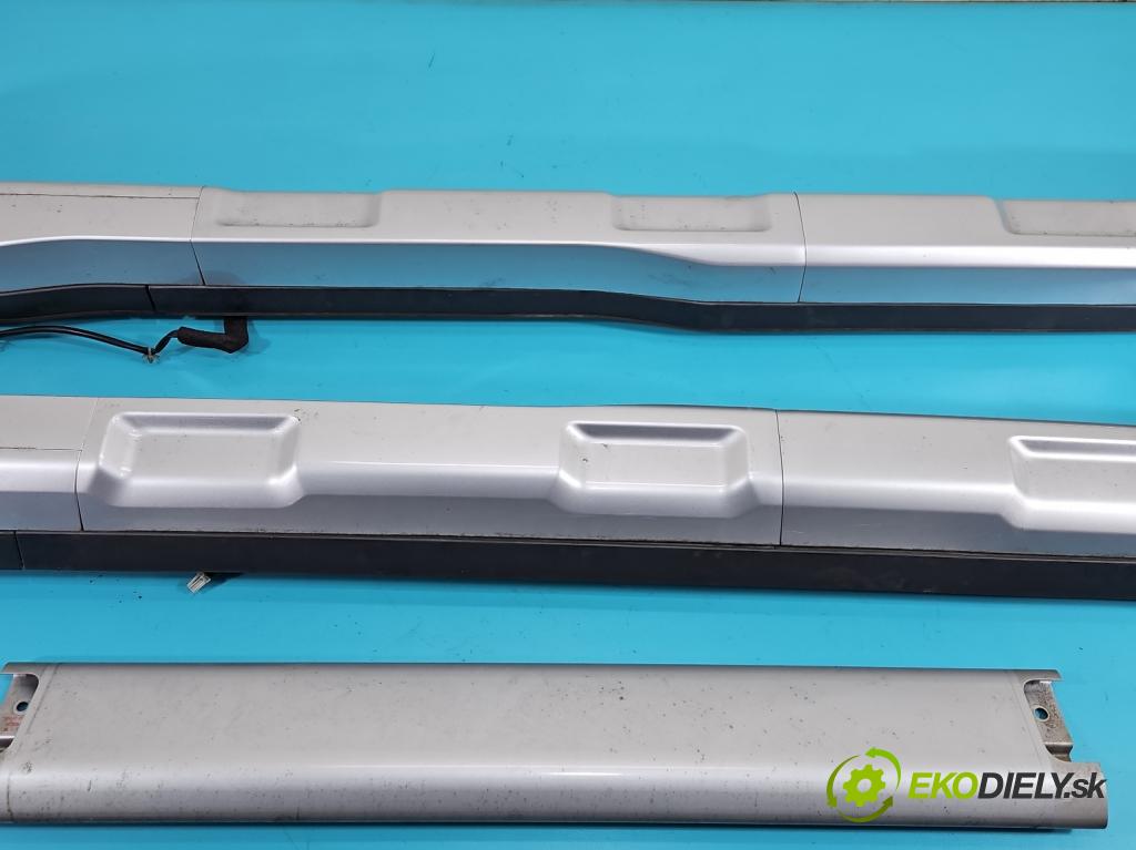 Nissan X-trail II T31 2008-2013 z světlem ,zlomený 3el