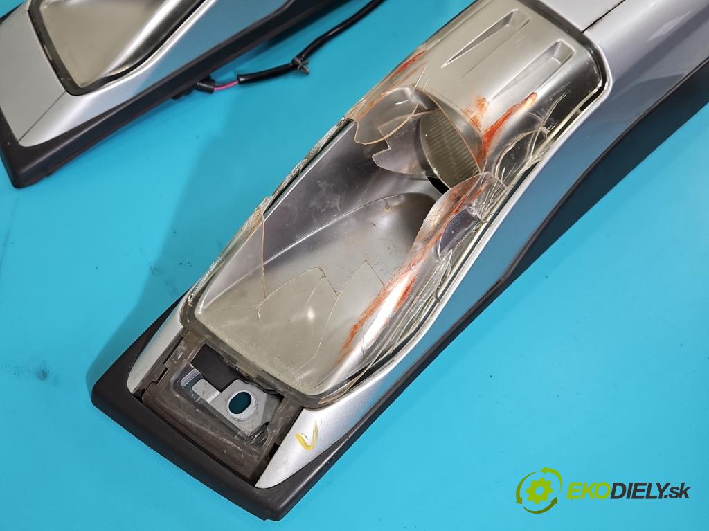 Nissan X-trail II T31 2008-2013 z světlem ,zlomený 3el