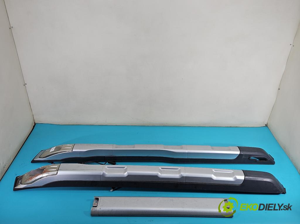 Nissan X-trail II T31 2008-2013 z světlem ,zlomený 3el