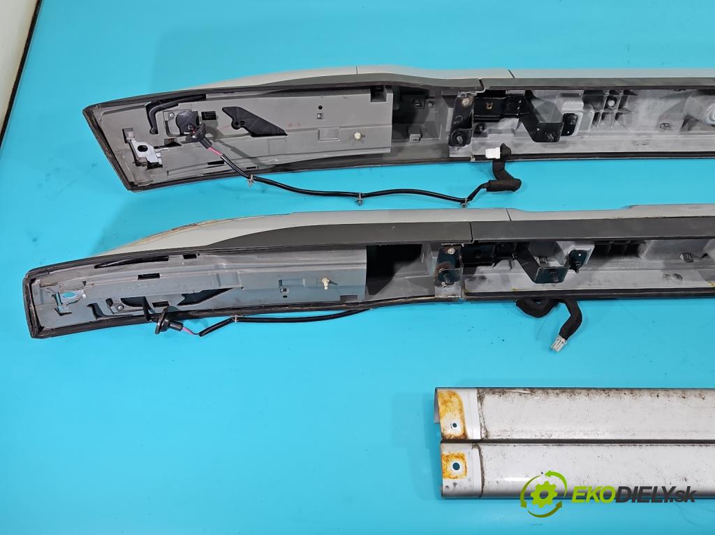 Nissan X-trail II T31 2008-2013 z světlem ,zlomený 3el