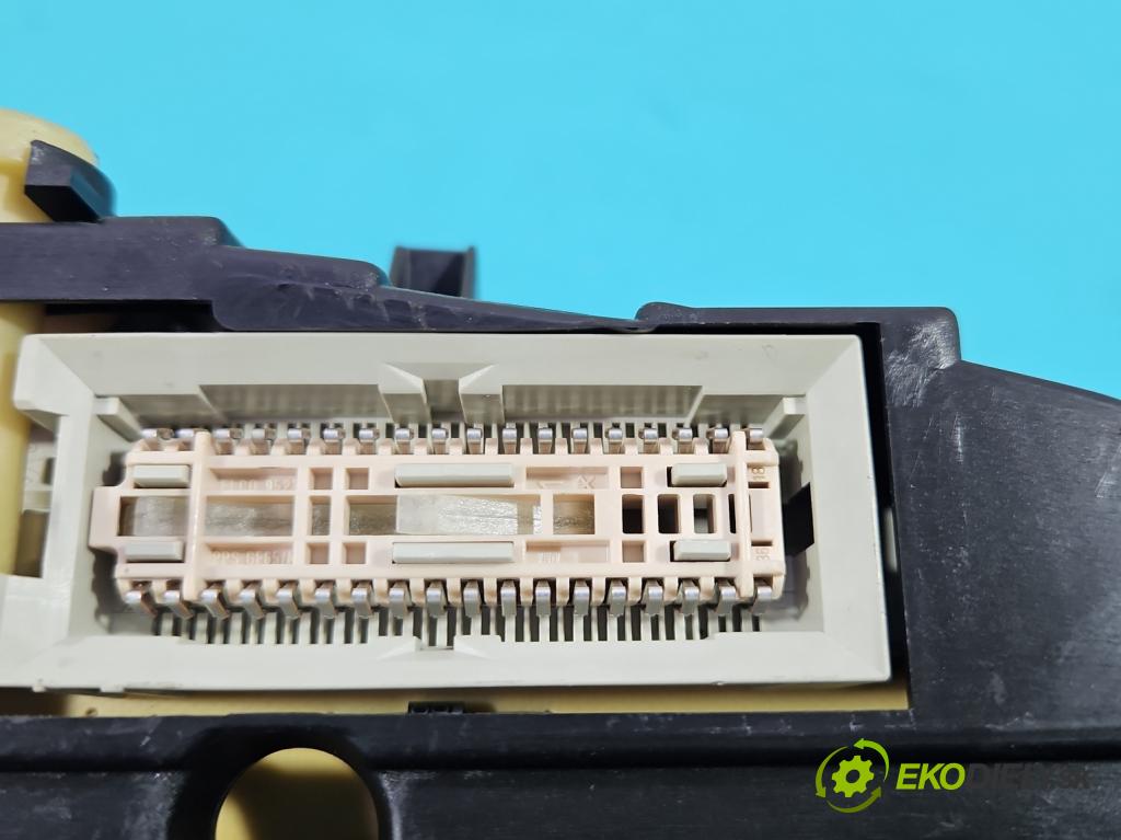 Opel Astra II 1998-2009 1.6 75 HP manual 55 kW 1598 cm3 5- prístrojovka/ budíky YQ09131138 (Prístrojová doska)