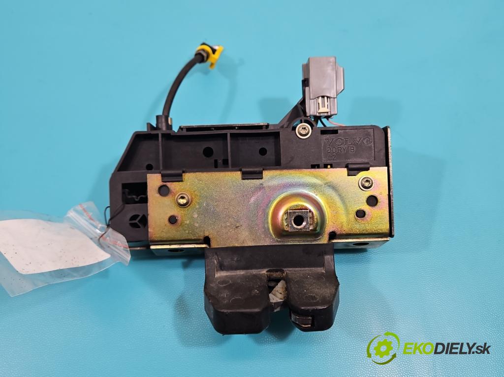 Volvo XC90 I 2002-2014 2.4 D5 D5244T: 163 HP automatic 120 kW 2401 cm3 5- zámok kufrové dvere zadné 30753071