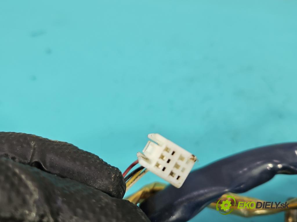 Toyota Corolla E12 2001-2009 2.0 D4D 90 hp manual 66 kW 1995 cm3 5- čerpadlo posilovač 21240414 (Servočerpadlo)