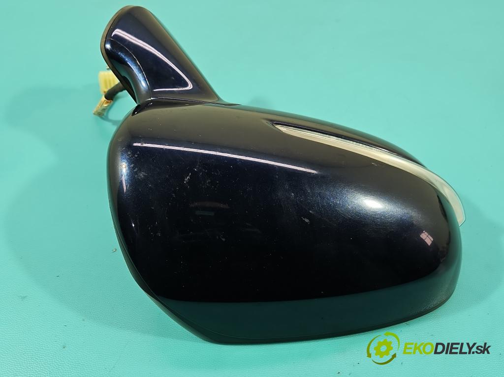 Suzuki SX4 S-Cross 2013-2021 1.4 T 140 hp manual 103 kW 1373 cm3 5- zpětné zrcátko pravé  (Klika dveří ostatní)