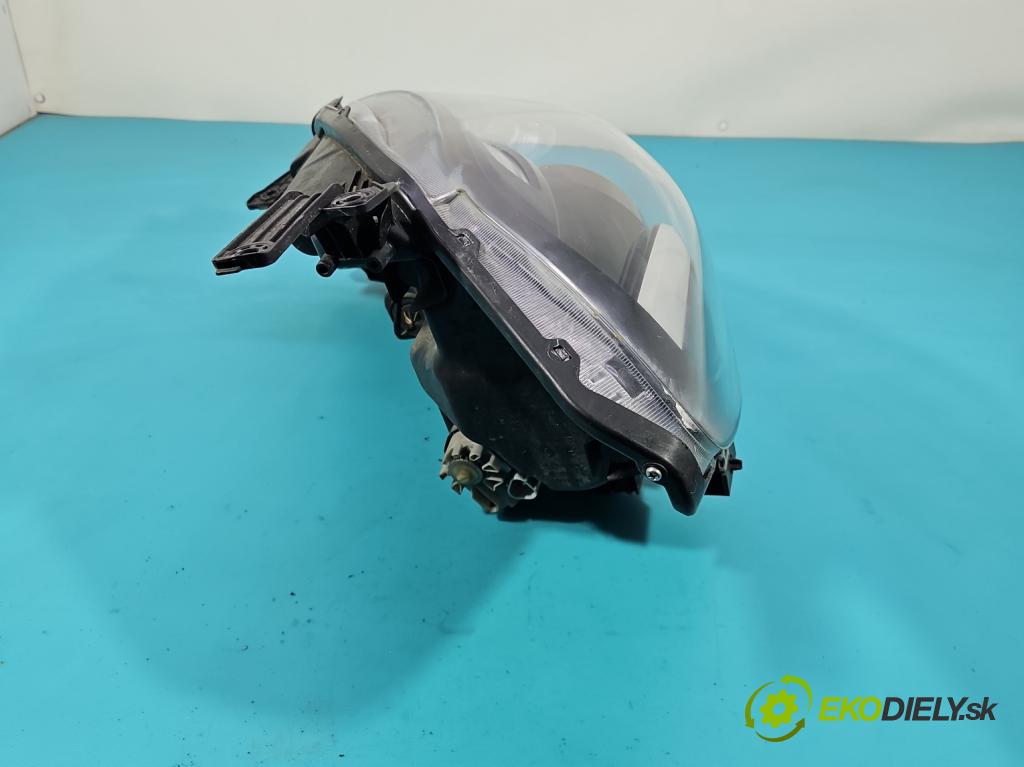 Suzuki SX4 S-Cross 2013-2021 1.4 T 140 hp manual 103 kW 1373 cm3 5- světlo pravý 100-18738 (Pravé přední světlo)