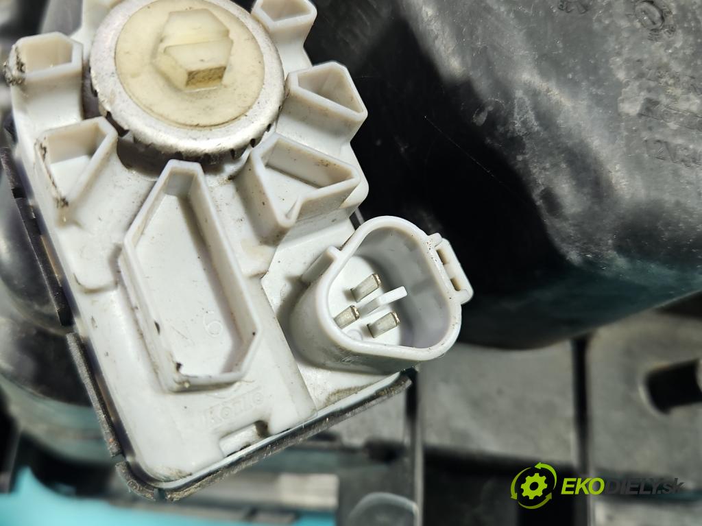 Suzuki SX4 S-Cross 2013-2021 1.4 T 140 hp manual 103 kW 1373 cm3 5- světlo pravý 100-18738 (Pravé přední světlo)