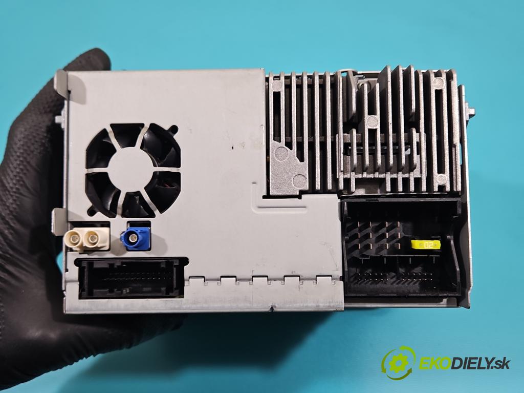 Vw Sharan II 2010-2022 2.0 tdi 177 HP automatic 130 kW 1968 cm3 5- Zobrazit: 3C8035680B (Prístrojová doska)