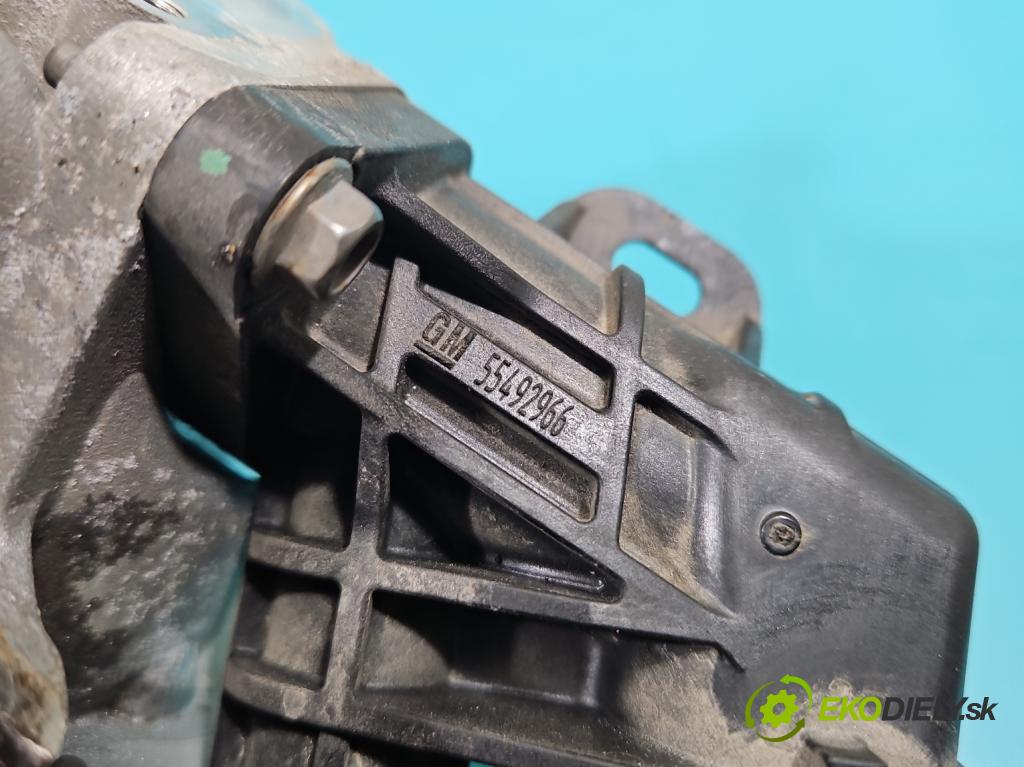 Opel Astra V  2015-2022 1.5 cdti 105 hp manual 77 kW 1496 cm3 5- čerpadlo vody 55484777 (Vodní pumpa)