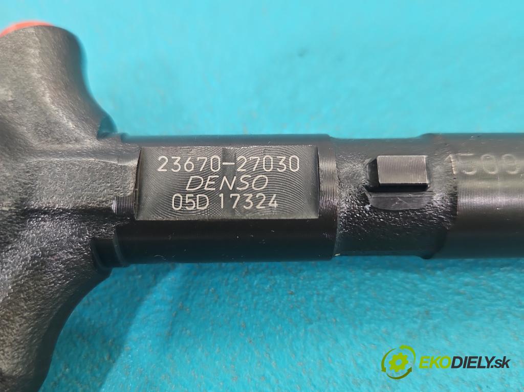 Toyota Corolla E12 2001-2009 2.0 D4D 90 HP manual 66 kW 1995 cm3 5- vstrek 23670-27030 (Vstrekovač paliva)