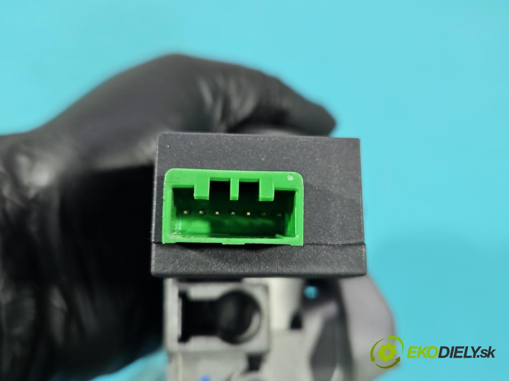 Volvo XC90 I 2002-2014 2.4 D5 (D5244T) 163 HP automatic 120 kW 2401 cm3 5- Spínačka 8626324 (Spínacia skrinka)