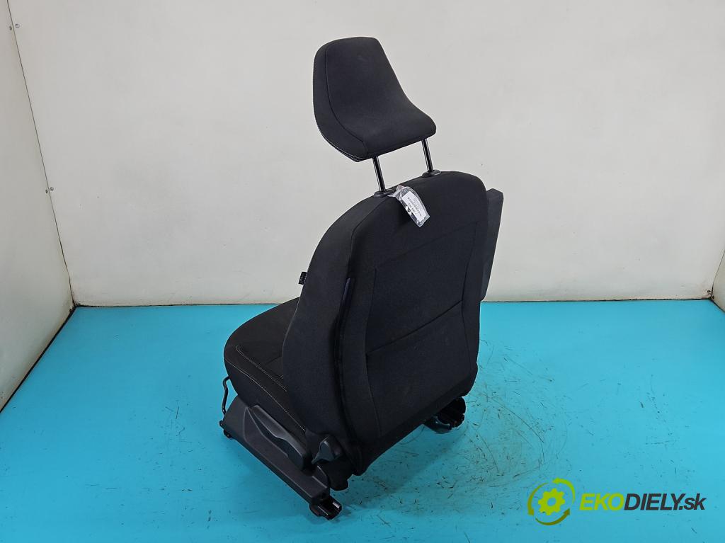 Dacia Sandero III 2020- 1.0 SCe 480) 91KM manual 67 kW 999 cm3 5- Sedadlo levý  (Sedadlo)