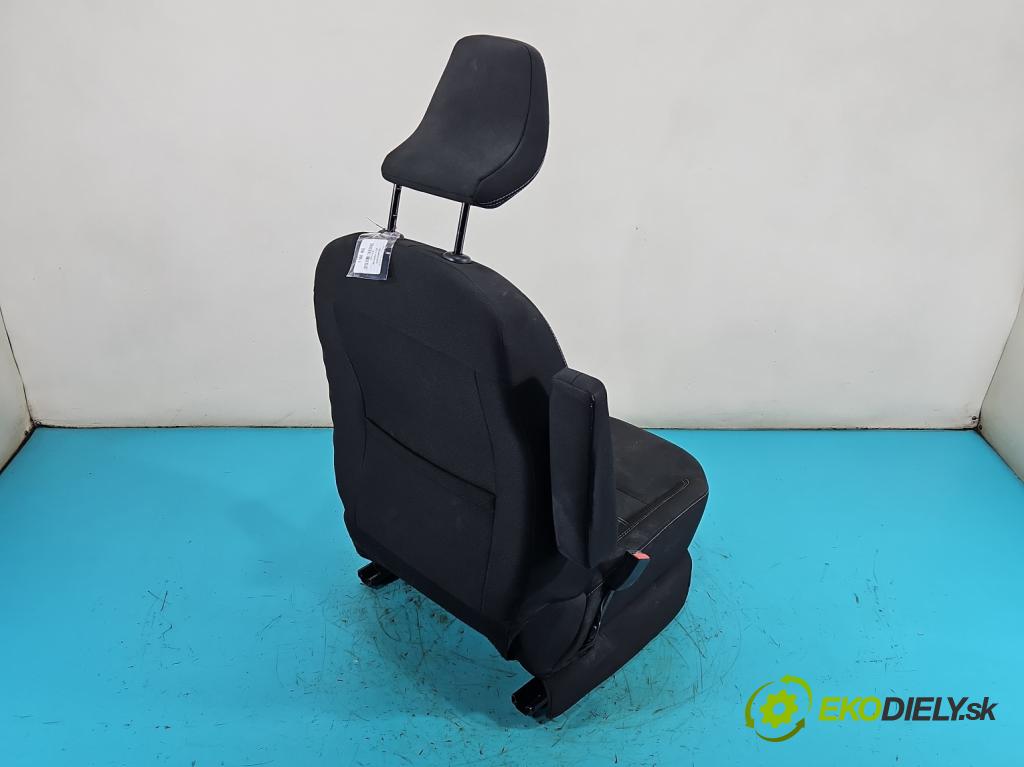 Dacia Sandero III 2020- 1.0 SCe 480) 91KM manual 67 kW 999 cm3 5- Sedadlo levý  (Sedadlo)