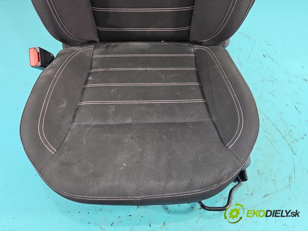 Dacia Sandero III 2020- 1.0 SCe 480) 91KM manual 67 kW 999 cm3 5- Sedadlo levý  (Sedadlo)