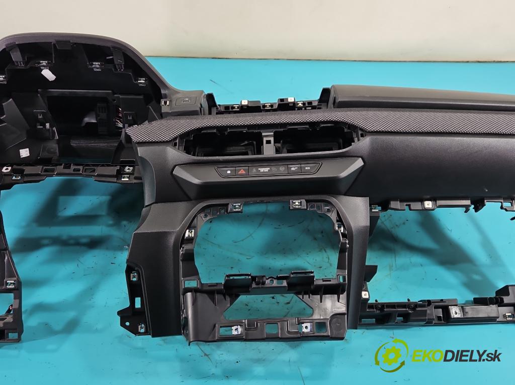 Dacia Sandero III 2020- 1.0 SCe 480) 91KM manual 67 kW 999 cm3 5- kokpit,přistrojova deska