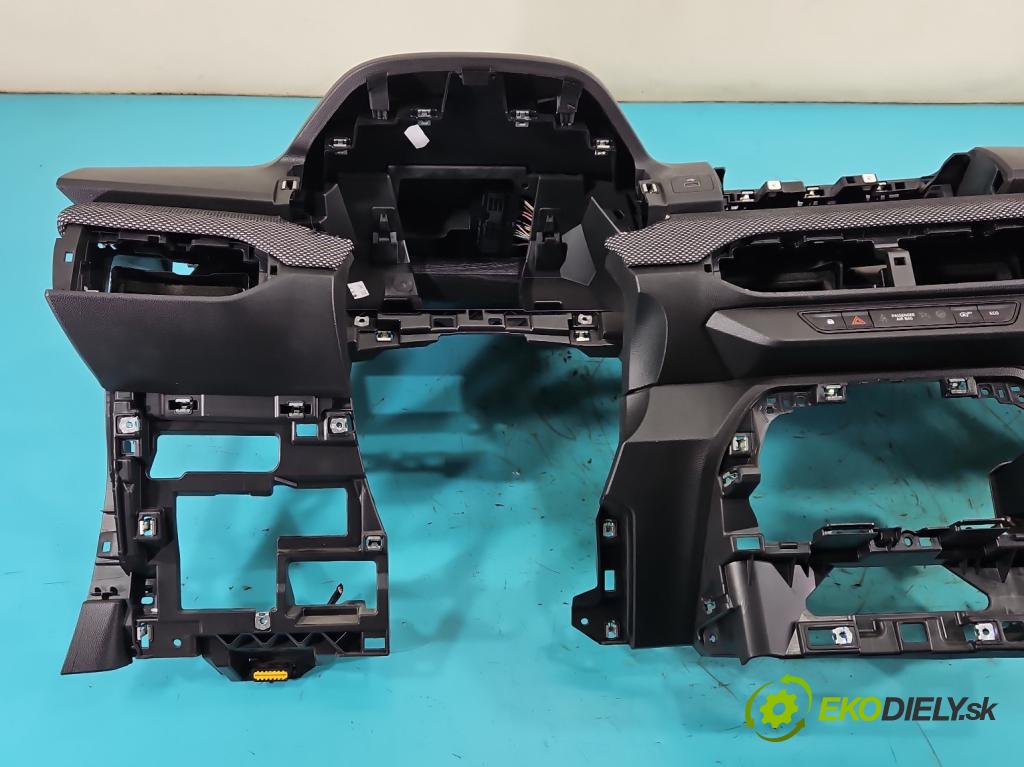 Dacia Sandero III 2020- 1.0 SCe 480) 91KM manual 67 kW 999 cm3 5- kokpit,přistrojova deska