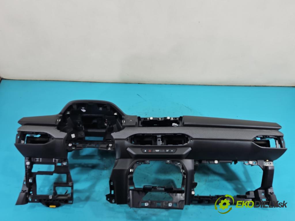 Dacia Sandero III 2020- 1.0 SCe 480) 91KM manual 67 kW 999 cm3 5- kokpit,přistrojova deska 