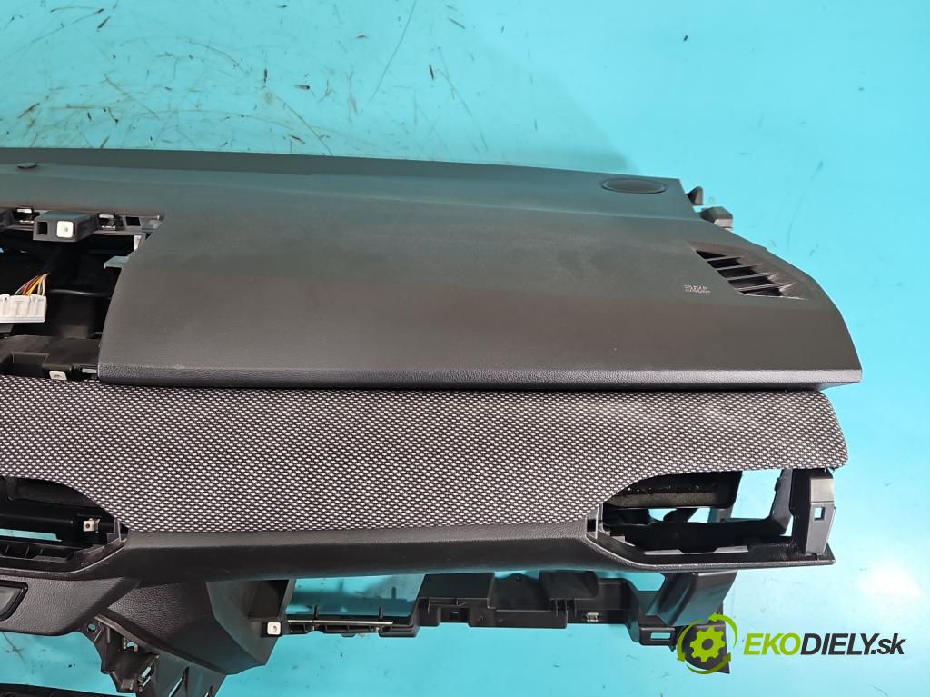 Dacia Sandero III 2020- 1.0 SCe 480) 91KM manual 67 kW 999 cm3 5- kokpit,přistrojova deska