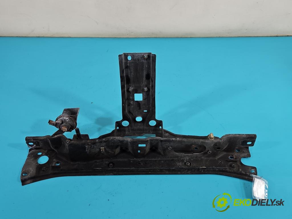 Dacia Sandero III 2020- 1.0 SCe 480) 91KM manual 67 kW 999 cm3 5- stěna přední 625104823R (Přední výztuha)