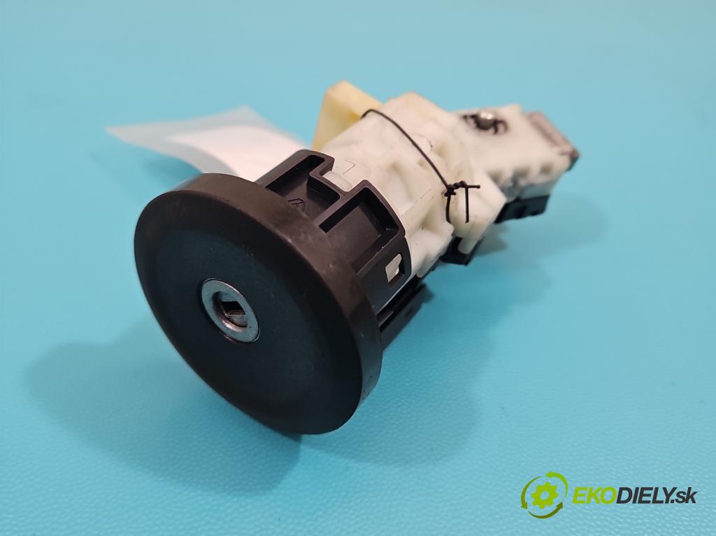 Dacia Sandero III 2020- 1.0 SCe: 480) 91 KM manual 67 kW 999 cm3 5- Spínačka A3C0327650200 (Spínacia skrinka)