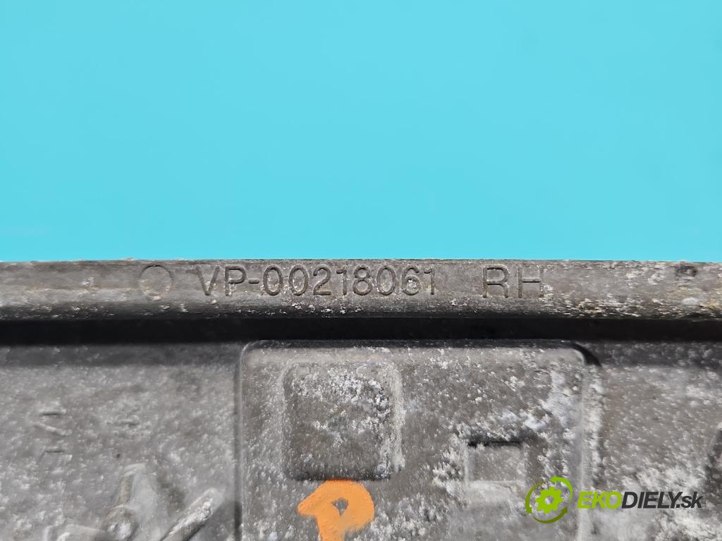 Dacia Sandero III 2020- 1.0 SCe: 480) 91 KM manual 67 kW 999 cm3 5- střídač: xenon 7JDE330796 (Riadiaca jednotka xenónu)