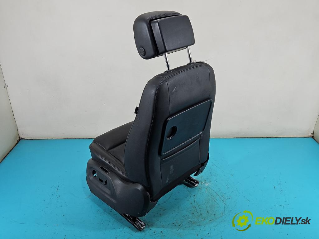 Vw Sharan II 2010-2022 2.0 tdi 177 HP automatic 130 kW 1968 cm3 5- Sedačka ľavý  (Sedadlo)