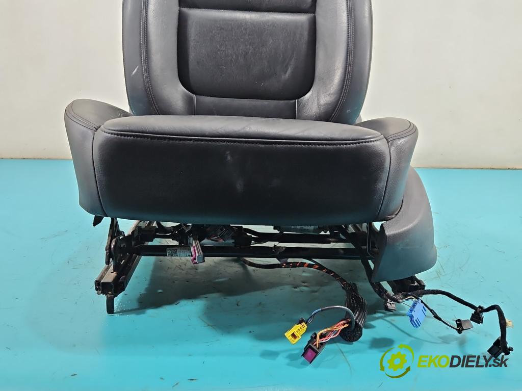 Vw Sharan II 2010-2022 2.0 tdi 177 HP automatic 130 kW 1968 cm3 5- Sedačka ľavý  (Sedadlo)