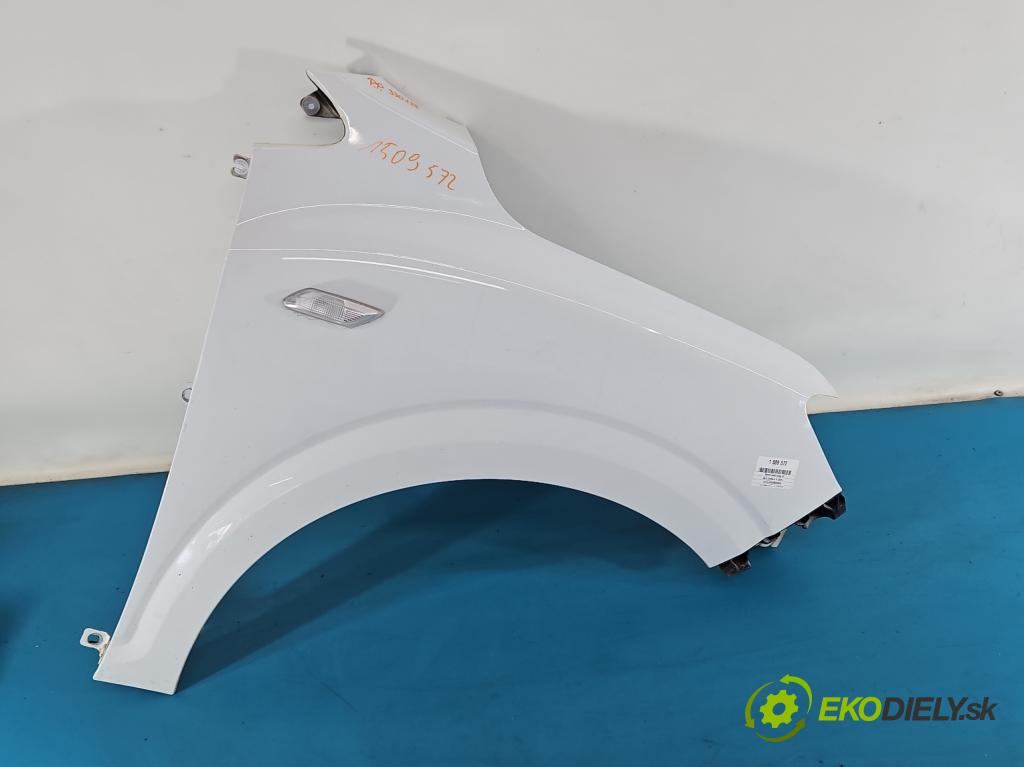 Dacia Sandero III 2020- 1.0 SCe: 480) 91 KM manual 67 kW 999 cm3 5- blatník predné pravý  (Kľučka dverí ostatné)