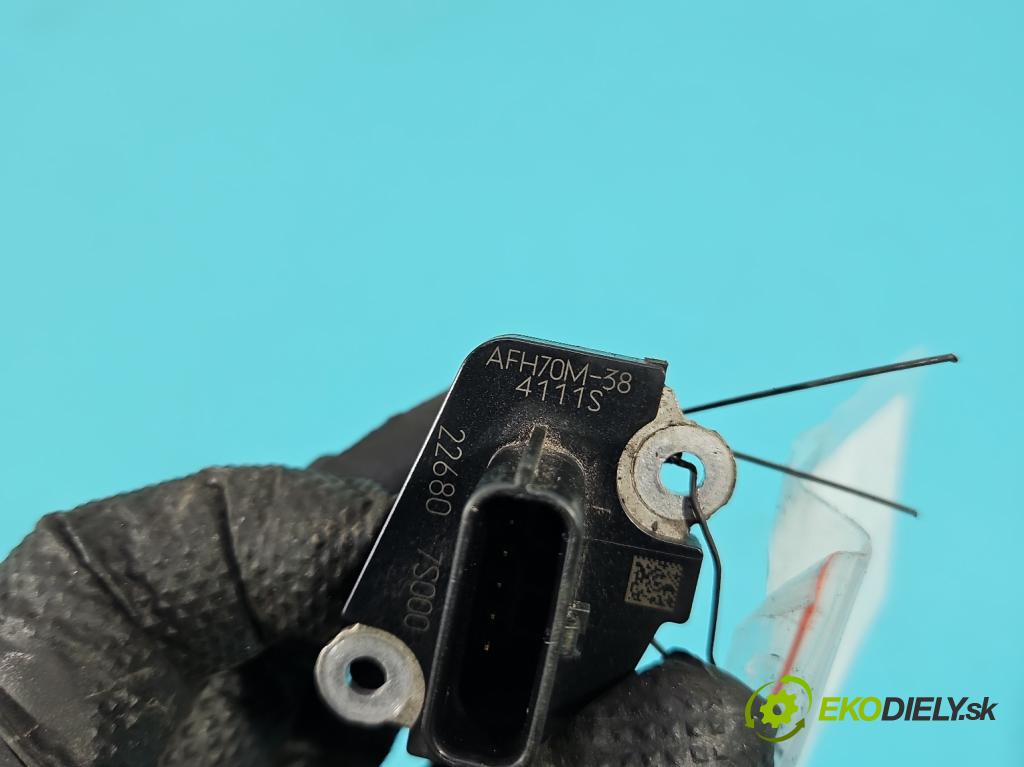 Nissan X-trail II T31 2008-2013 2.0 dci 173KM manual 127 kW 1995 cm3 5- průtokoměr: AFH70M-38 (Váha vzduchu)