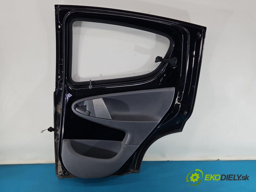Citroen C1 I 2005-2014 1.0 68 HP manual 50 kW 998 cm3 5- dvere zadné pravé  (Kľučka dverí ostatné)
