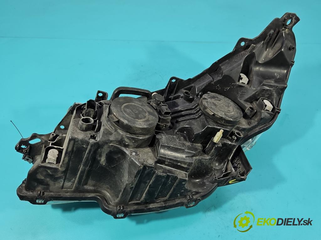 Peugeot 508 I 2010-2018 1.6 hdi 111KM manual 82 kW 1560 cm3 4- Reflektor: pravý 9678393080 (Svetlo predné pravé)