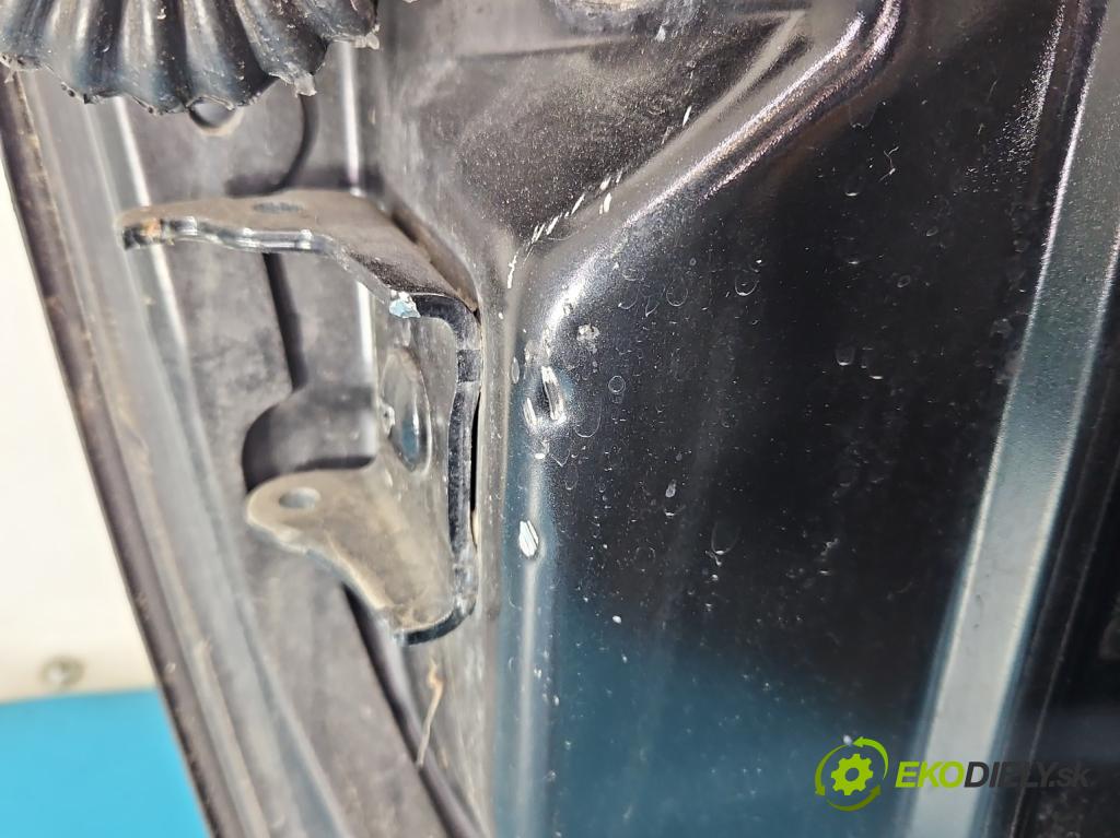 Peugeot 407 2.0d 136 HP manual 100 kW 1997 cm3 4- dvere predné pravé  (Kľučka dverí ostatné)